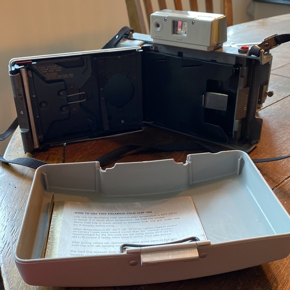 Vintage Polaroid 320 land camera 📸 - Picture 11 of 16
